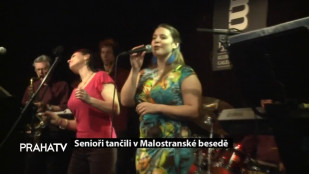 Senioři tančili v Malostranské besedě