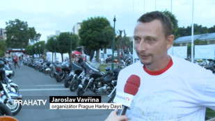 Prahu po 3 dny ovládly motorky Harley-Davidson