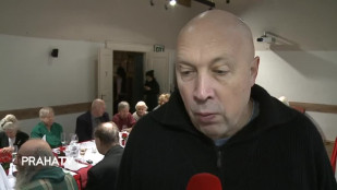 Senioři si vychutnali štědrovečerní oběd