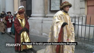 Průvod Tří králů prošel historickou Prahou