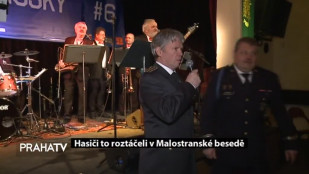 Hasiči to roztáčeli v Malostranské besedě