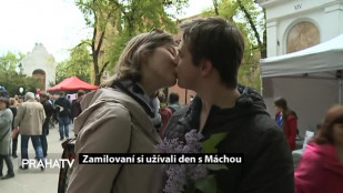 Zamilovaní si užívali den s Máchou