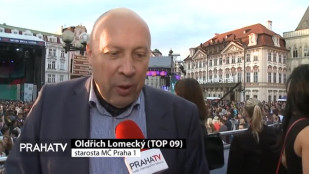 Centrum města bylo ve znamení koktejlů a hudby