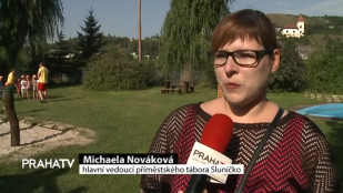 Děti z Prahy vítají tábor ve Žlutých lázních