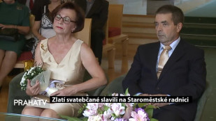 Zlatí svatebčané slavili na Staroměstské radnici