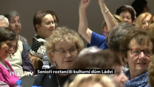 Senioři roztančili kulturní dům Ládví