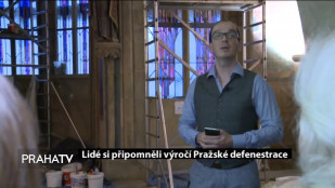 Lidé si připomněli výročí Pražské defenestrace 