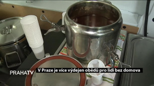 V Praze je více výdejen obědů pro lidi bez domova