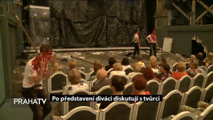 Po představení diváci diskutují s tvůrci 