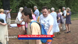 Domov Na Hrádku přivítal děti