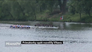 Primátorky opět rozvířily Vltavu