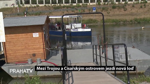 Mezi Trojou a Císařským ostrovem jezdí nová loď