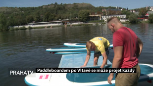 Paddleboardem po Vltavě se může projet každý 