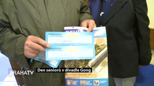 Den seniorů v divadle Gong