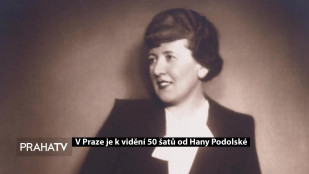 V Praze je k vidění 50 šatů od Hany Podolské