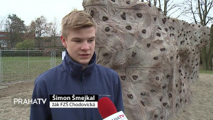 Žáci ZŠ Chodovická navrhli boulderové hřiště