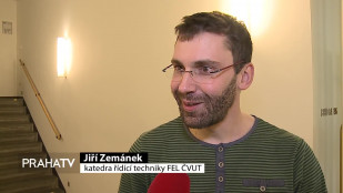 Na ČVUT soutěžili roboti 