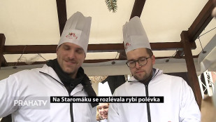 Na Staromáku se rozlévala rybí polévka