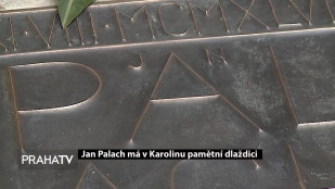 Jan Palach má v Karolinu pamětní dlaždici