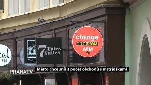 Město chce snížit počet obchodů s matrjoškami