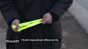 Chodci nepoužívají reflexní prvky
