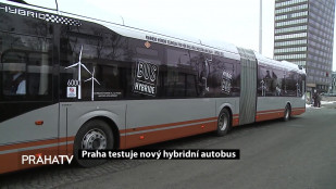 Praha testuje nový hybridní autobus