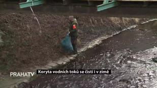 Koryta vodních toků se čistí i v zimě