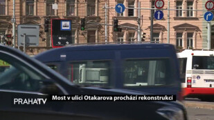 Most v ulici Otakarova prochází rekonstrukcí