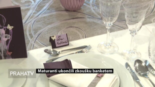 Maturanti ukončili zkoušku banketem