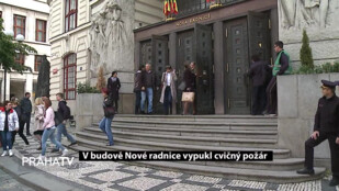 V budově Nové radnice vypukl cvičný požár