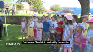Děti se na Chvalské tvrzi učily řemeslům