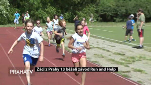 Žáci z Prahy 13 běželi závod Run and Help