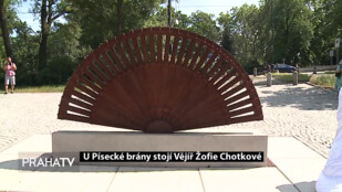 U Písecké brány stojí Vějíř Žofie Chotkové