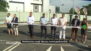 Holešovice mají zbrusu nové parkoviště