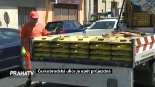 Českobrodská ulice je opět průjezdná