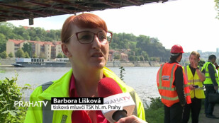 TSK opravuje lávku pro pěší původní technikou