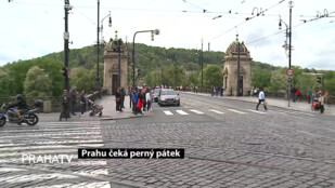Prahu čeká perný pátek