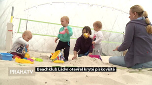 Beachklub Ládví otevřel kryté pískoviště