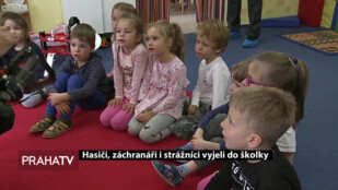 Hasiči, záchranáři i strážníci vyjeli do školky