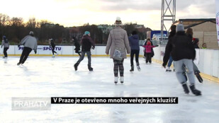 V Praze je otevřeno mnoho veřejných kluzišť