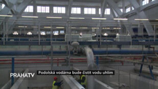 Podolská vodárna bude čistit vodu uhlím