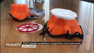 ČVUT předalo pražskému magistrátu nové polomasky