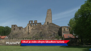 Okoř je stále silným lákadlem turistů