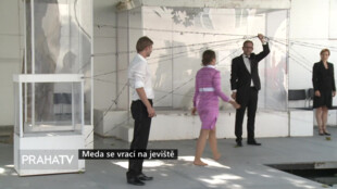 Meda se vrací na jeviště