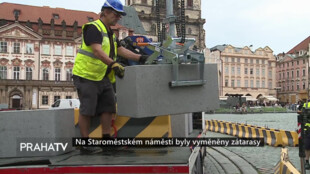 Na Staroměstském náměstí byly vyměněny zátarasy