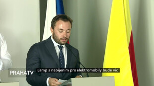 Lamp s nabíjením pro elektromobily bude víc