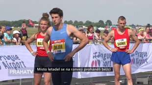 Místo letadel se na ranveji proháněli běžci