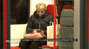 Cestující v metru si zvykají na vysokorychlostní 5G síť