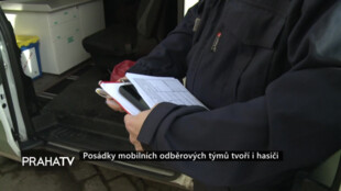 Posádky mobilních odběrových týmů tvoří i hasiči