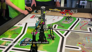 V Karlíně soutěžili roboti